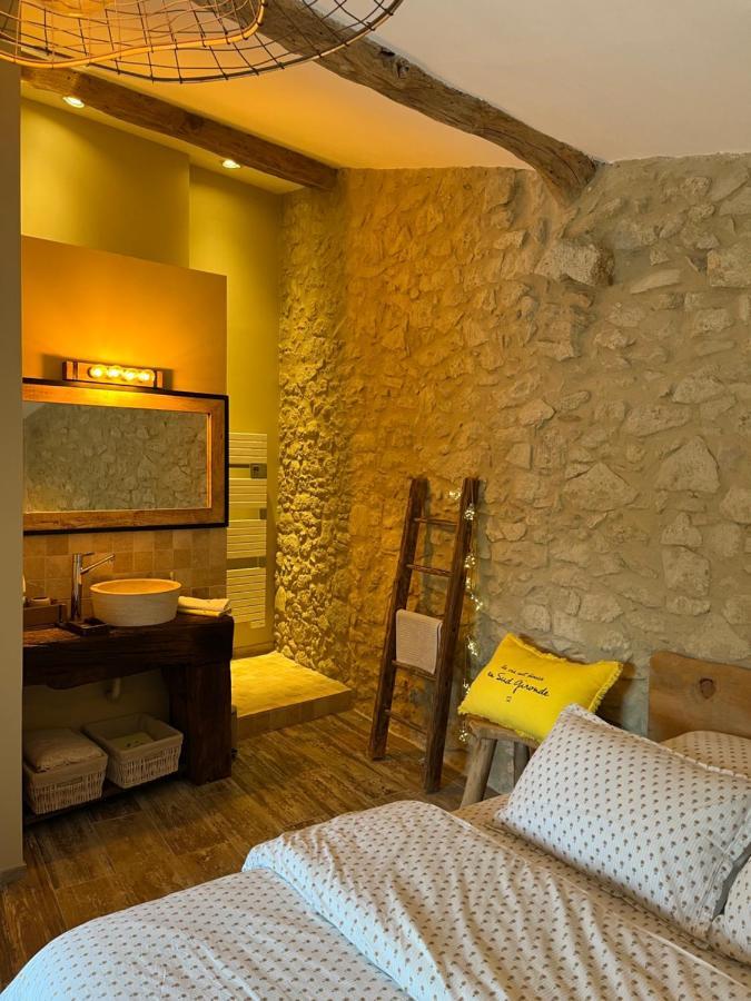 La Chambre L'Eucalyptus Saint-Laurent-du-Bois Luaran gambar